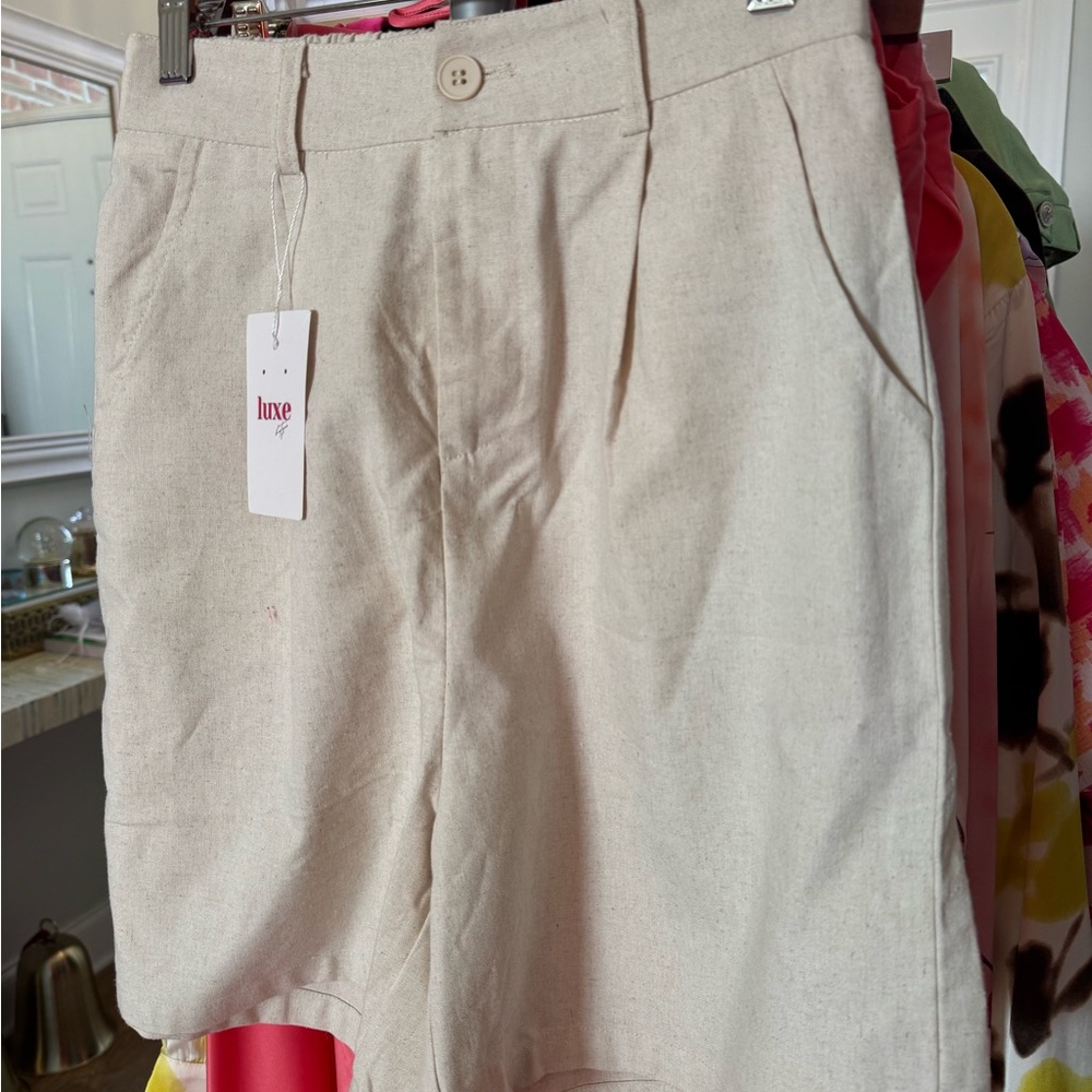 Luxe Cream Women's Shorts